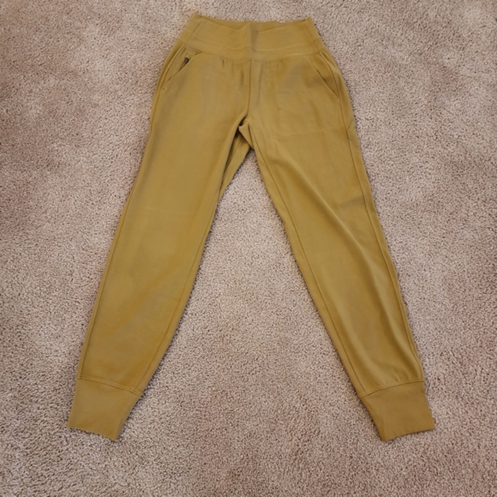 ATHLETA NWOT Venice Joggers Size Tall Small